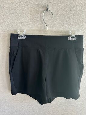 Athleta Brooklyn Shrots